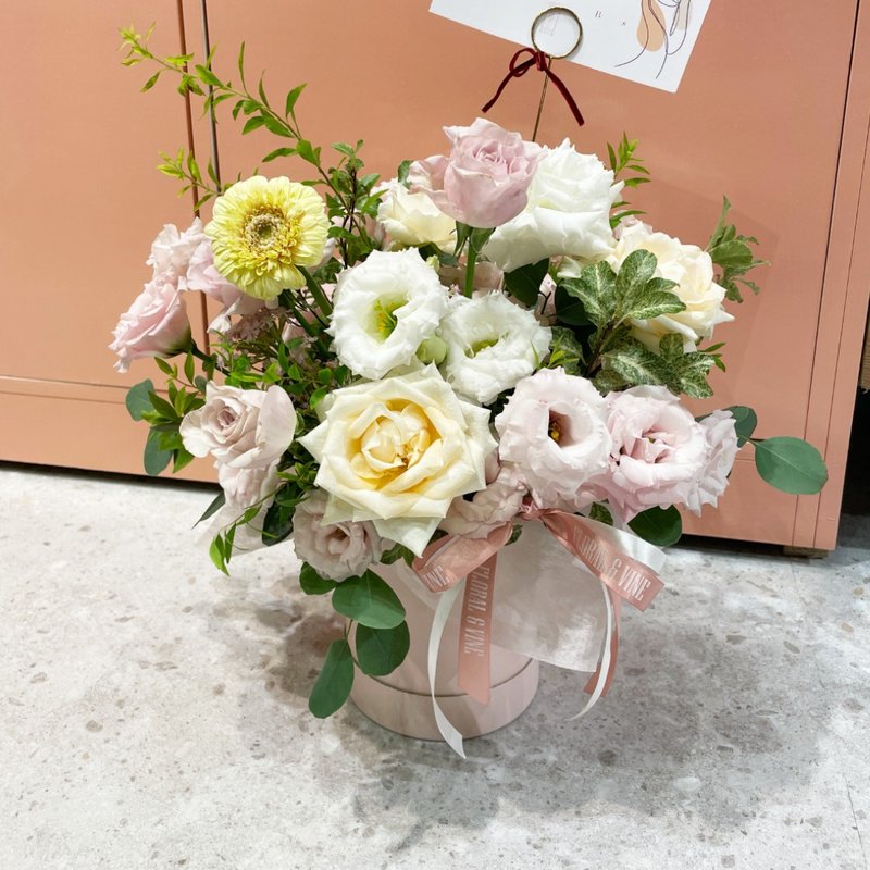 Paris Garden 巴黎小花園 I 祝賀花盒 開幕鮮花 鮮花禮盒 - 乾燥花/永生花 - 植物．花 