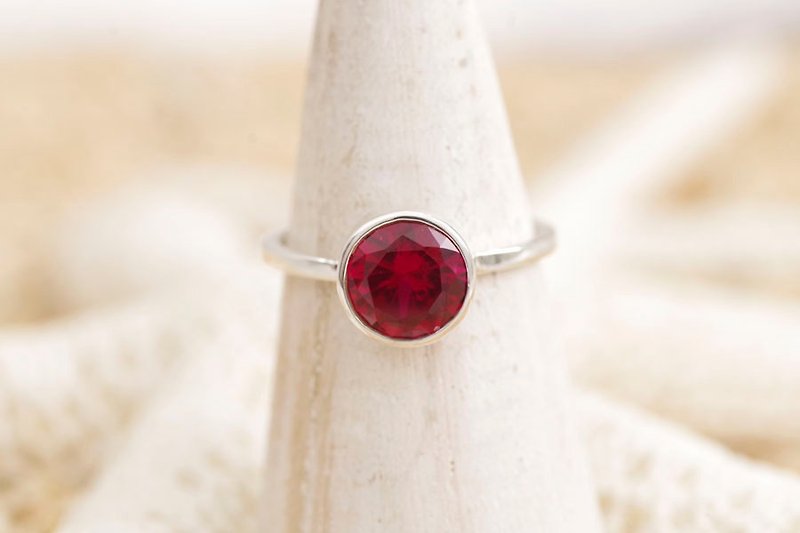 一粒ルビーのシルバーリング - 戒指 - 石頭 紅色