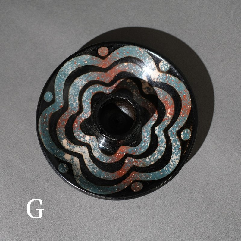 Peruvian sacred wood incense sticks handmade black pottery incense plate-Mountain style - น้ำหอม - ดินเผา สีดำ