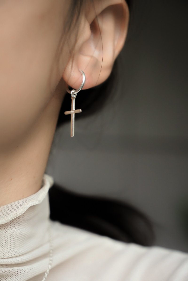 SV925 Polish/Hammered Dainty Cross Hoop Earrings(Clip on) - Earrings & Clip-ons - Sterling Silver Silver