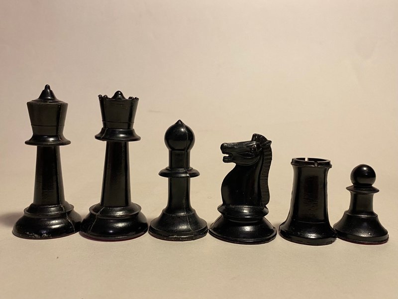 Bulgarian chess set, 1962, Varna Olympiade - 桌遊/卡牌 - 木頭 