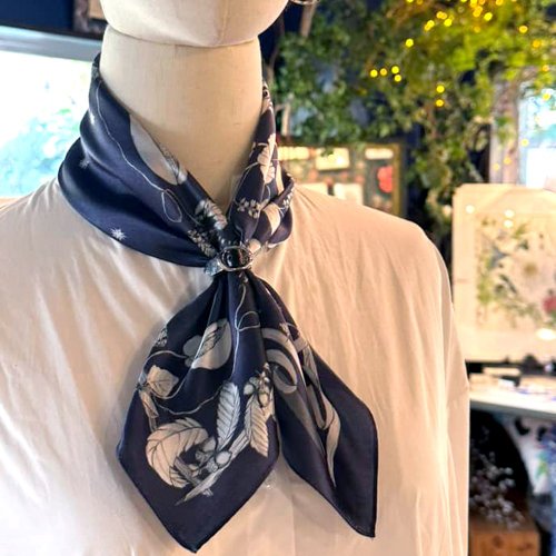 50cm角_silkscarf_キツツキの森柄のシルクスカーフ ChristalART