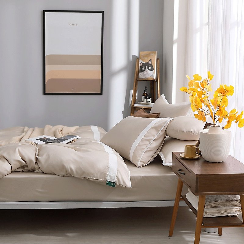 Good relationship HAOKUANXI | Autumn Light Tea - Lyocell Tencel Bed Bag Pillowcase Set - เครื่องนอน - วัสดุอีโค สีกากี