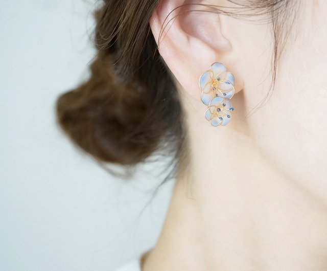 ネモフィラjewelryピアスorイヤリング - Shop artrier Earrings & Clip