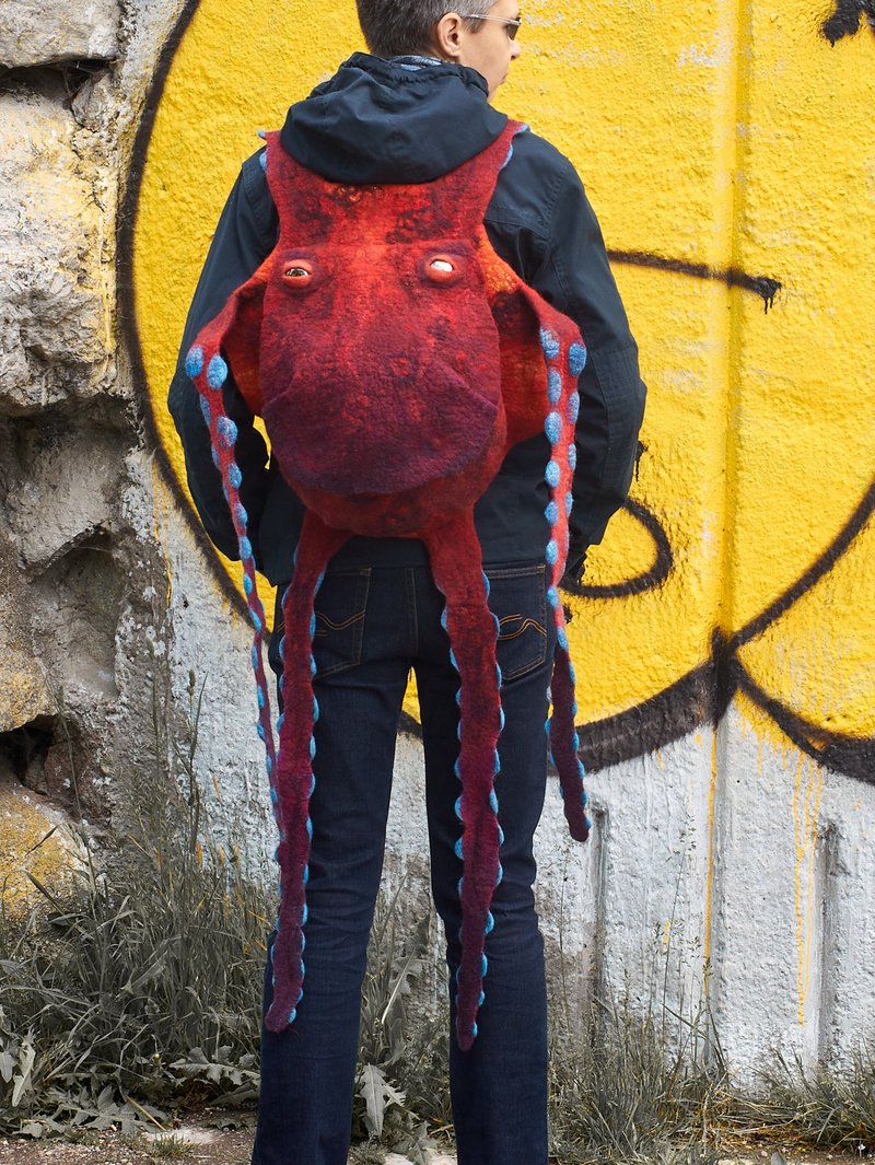 Octopus Backpack, Open for orders, unusual felted bag, choose your color - 背包/後背包/書包 - 羊毛 紅色