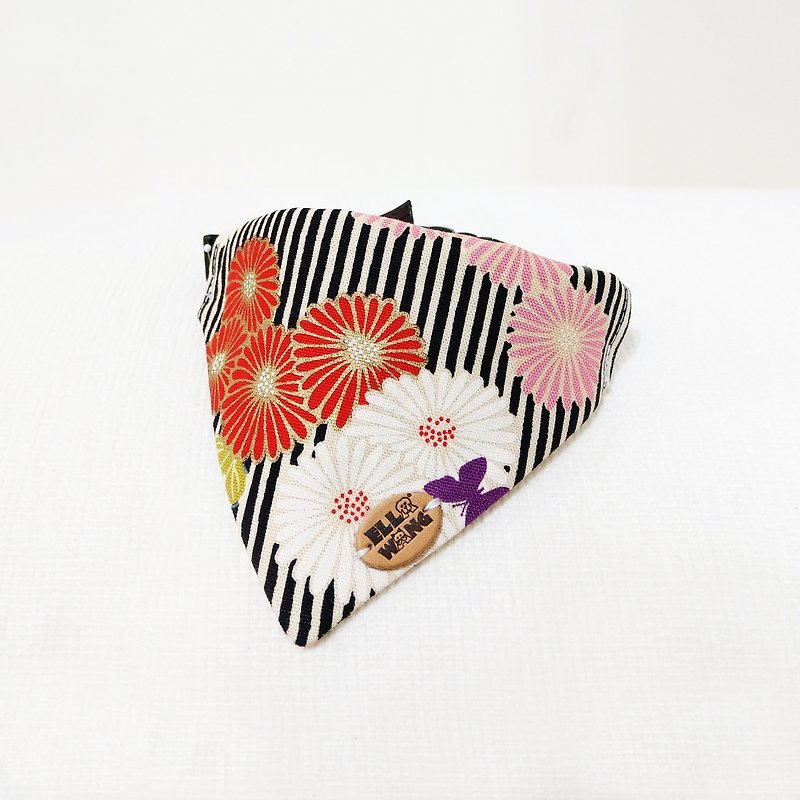 エラワンデザインスカーフペット日本の花菊黒と白のスカーフ猫と犬 - 首輪・リード - コットン・麻 レッド