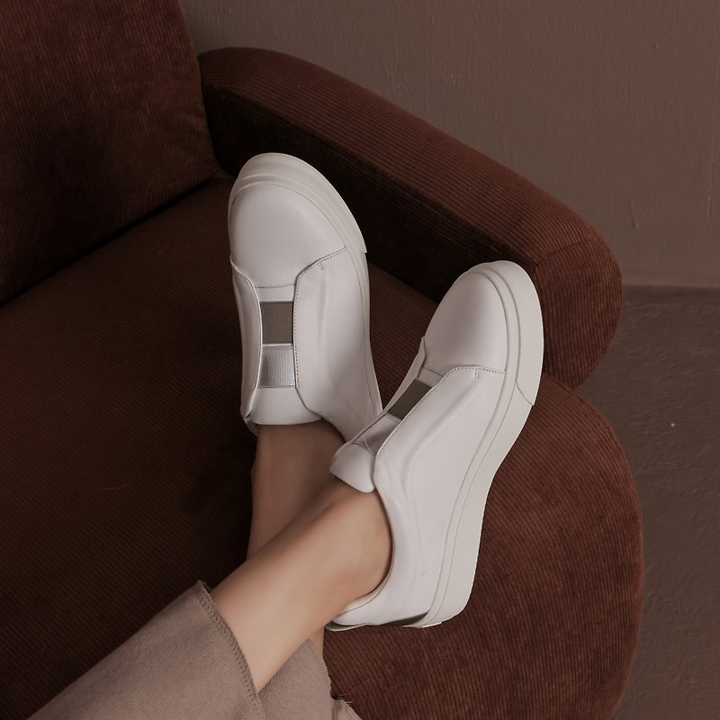 Convex Line - Double Bandage Casual Shoes - Silver Gray - รองเท้าลำลองผู้หญิง - หนังแท้ สีเงิน