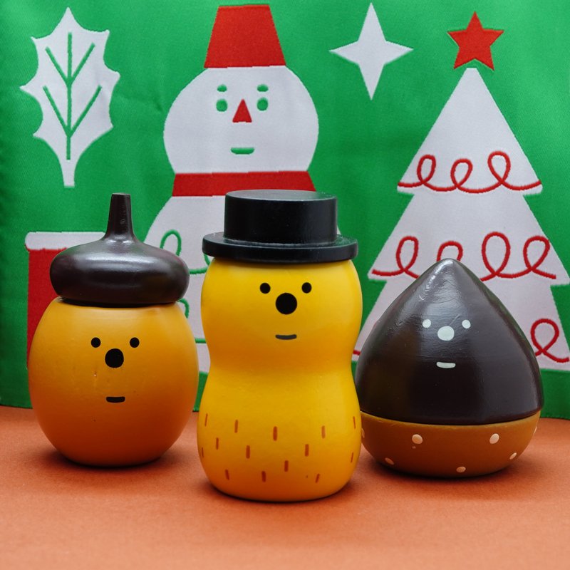 ジャパンデコールステーショナリー-フルーツトリオ木製コレクタブルロケット - 置物 - 木製 