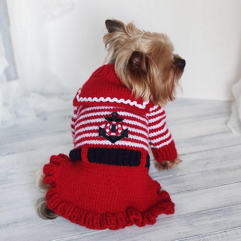 Red knitted cat dress Ruffled dog dress Handmade dog sweater with anchor - ชุดสัตว์เลี้ยง - อะคริลิค 
