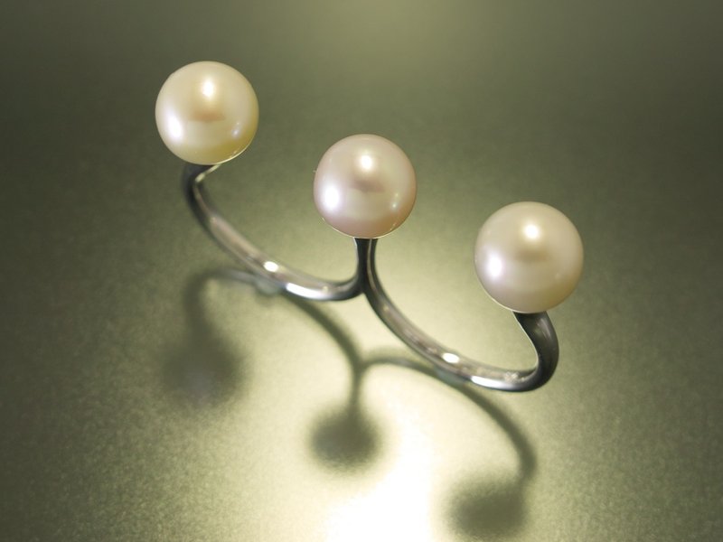 Japan Quality | Double Finger NUDE Ring Garden Eel Silver925×Pearl - 戒指 - 其他金屬 銀色