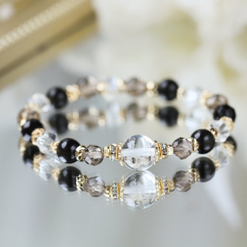 White Quartz Obsidian Citrine Onyx. Overture to Paris. Health and evil design crystal bracelet - สร้อยข้อมือ - คริสตัล สีดำ