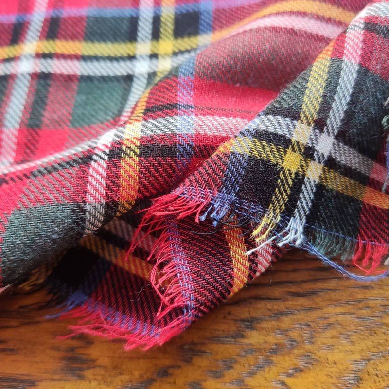 Winter warm shimmer Scottish plaid wool and cotton soft and thin twill zero size fabric 2.5 yards - Knitting, Embroidery, Felted Wool & Sewing - Other Materials Red