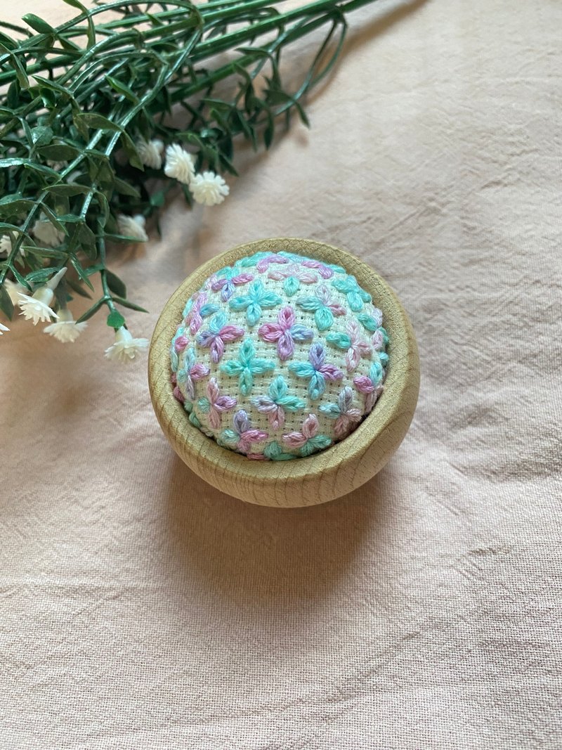 地刺刺繡針插 刺繡針收納 段染 獨角獸 - 居家收納/收納盒/儲物盒 - 棉．麻 粉紅色
