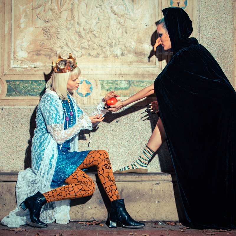 Gold Doldam ถุงน่องผ้าขนสัตว์อสมมาตรสีทอง - ถุงน่อง - ขนแกะ สีทอง