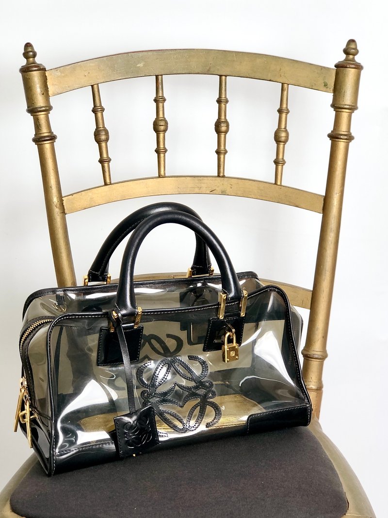 【 日本直送　名牌中古包 】LOEWE ロエベ アマソナ ハンドバッグ ブラック アナグラム ビニール レザー ミニボストン vintage sek63g - 手提包/手提袋 - 防水材質 黑色