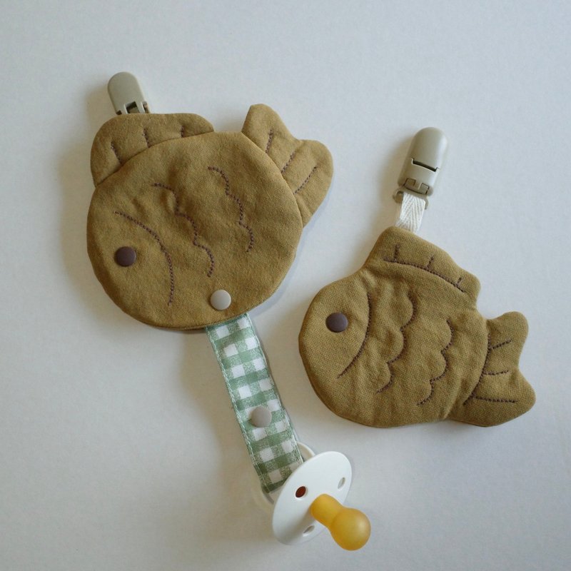 【Laukku.u】たい焼きお守り袋 - お守り - コットン・麻 カーキ