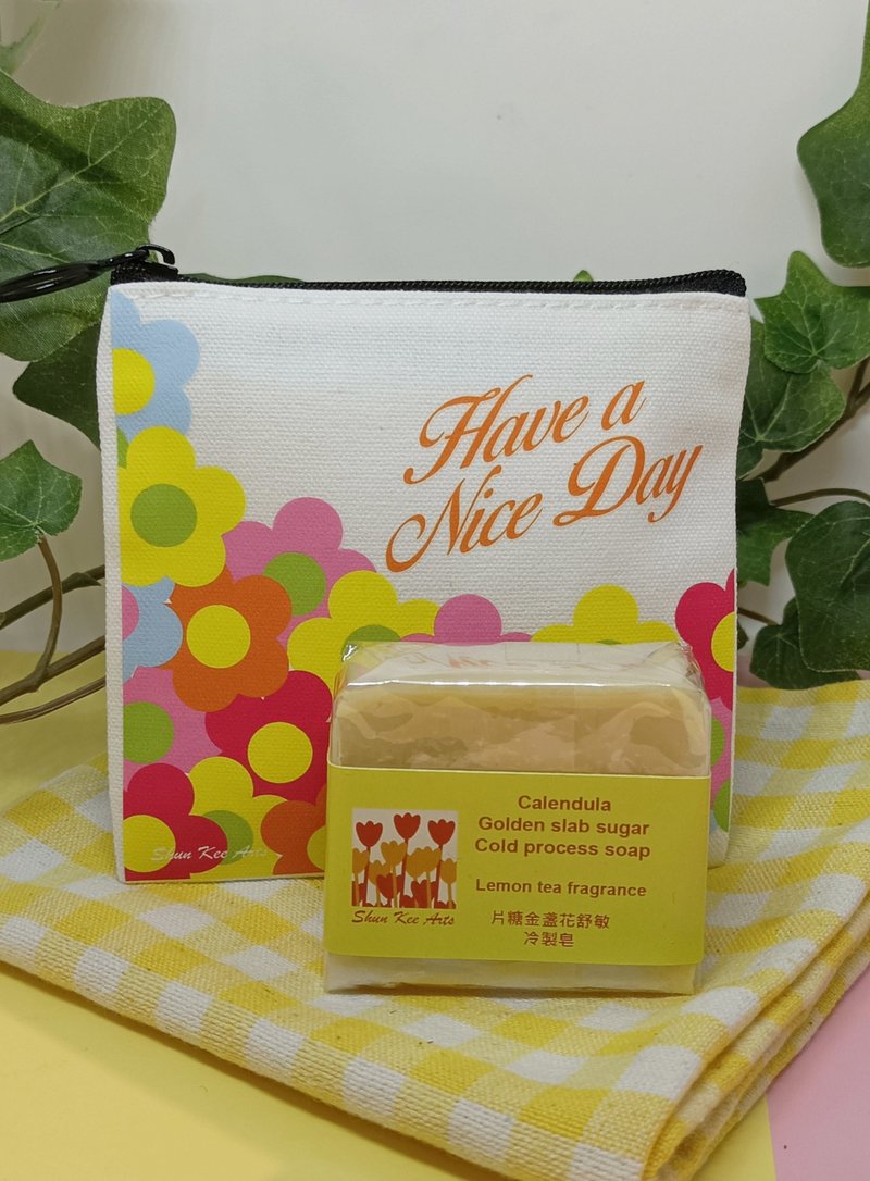港式食物文創帆布小錢包(懷舊蛋糕盒圖案)配片糖金盞花冷製皂 - 手提包/手提袋 - 其他材質 黃色