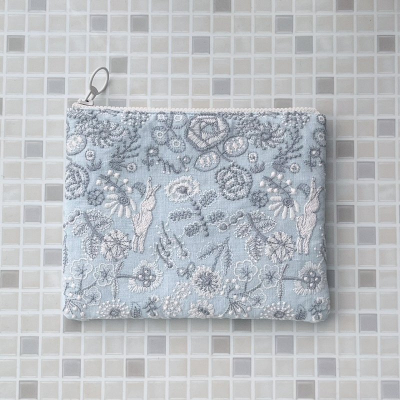 mina  perhonen celebrate & mermaid 美しい植物刺繍　ポーチ - 化妝包/收納袋 - 棉．麻 藍色