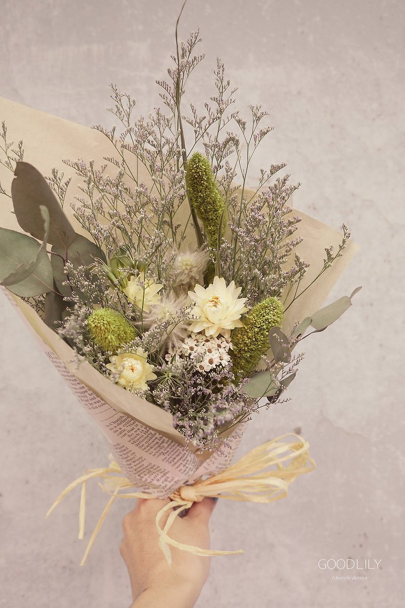 Fresh. Natural green line dried bouquet - Plants - Plants & Flowers Green
