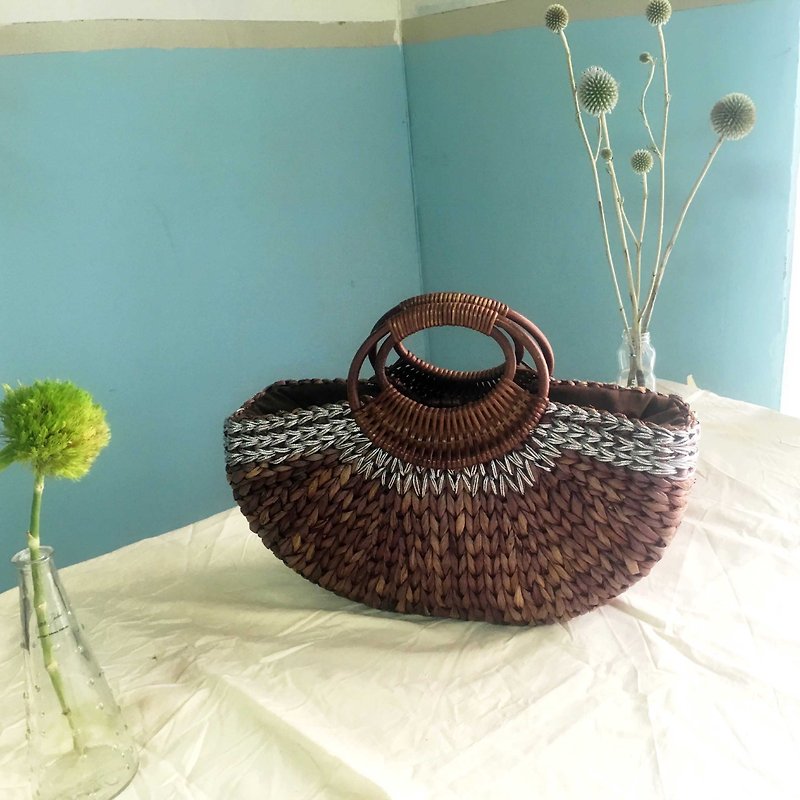 Antique bag - Japanese style elegant wood handle rattan boat bag - กระเป๋าถือ - วัสดุอื่นๆ สีนำ้ตาล
