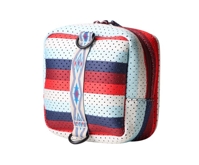 Kavu on sale toiletry bag