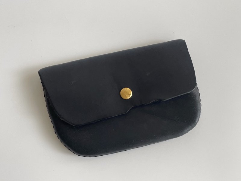 Irregular coin purse - กระเป๋าเครื่องสำอาง - หนังแท้ 