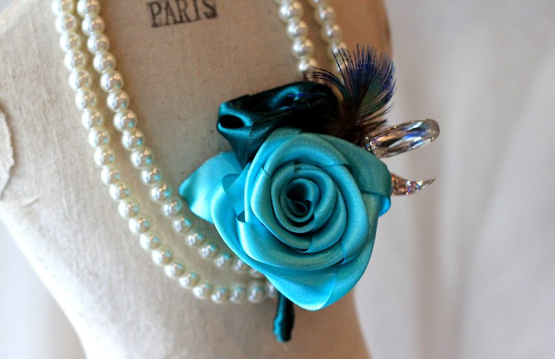 Handmade Corsage [Satin Ribbon Rose Series] Ocean Blue - เข็มกลัด - กระดาษ สีน้ำเงิน