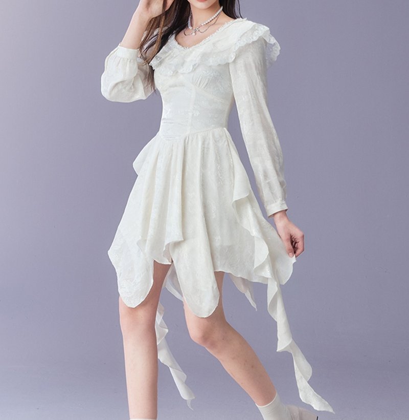 French elegant jacquard silk white long-sleeved lace collar A-line dress - ชุดเดรส - วัสดุอื่นๆ ขาว