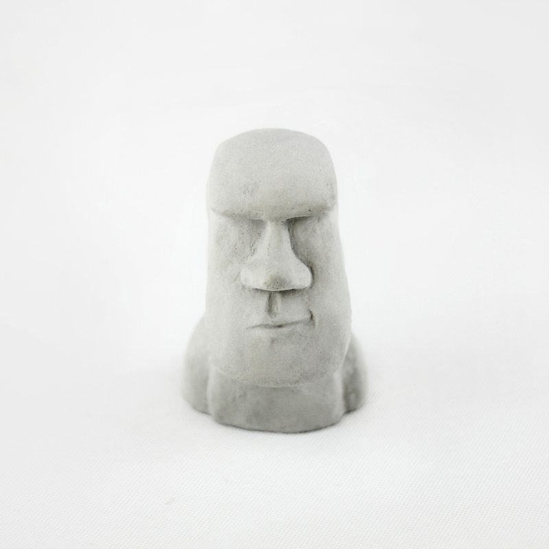 SNEER MOAI- Sneer Moai Statue - Items for Display - Cement Gray
