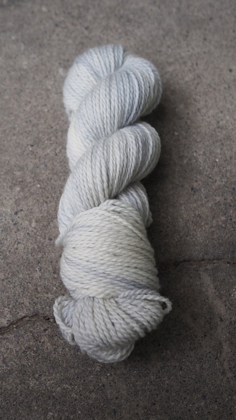 超水洗藍面羊毛-手染粗線-晴天(Aran yarn) - 編織/刺繡/羊毛氈/縫紉 - 羊毛 