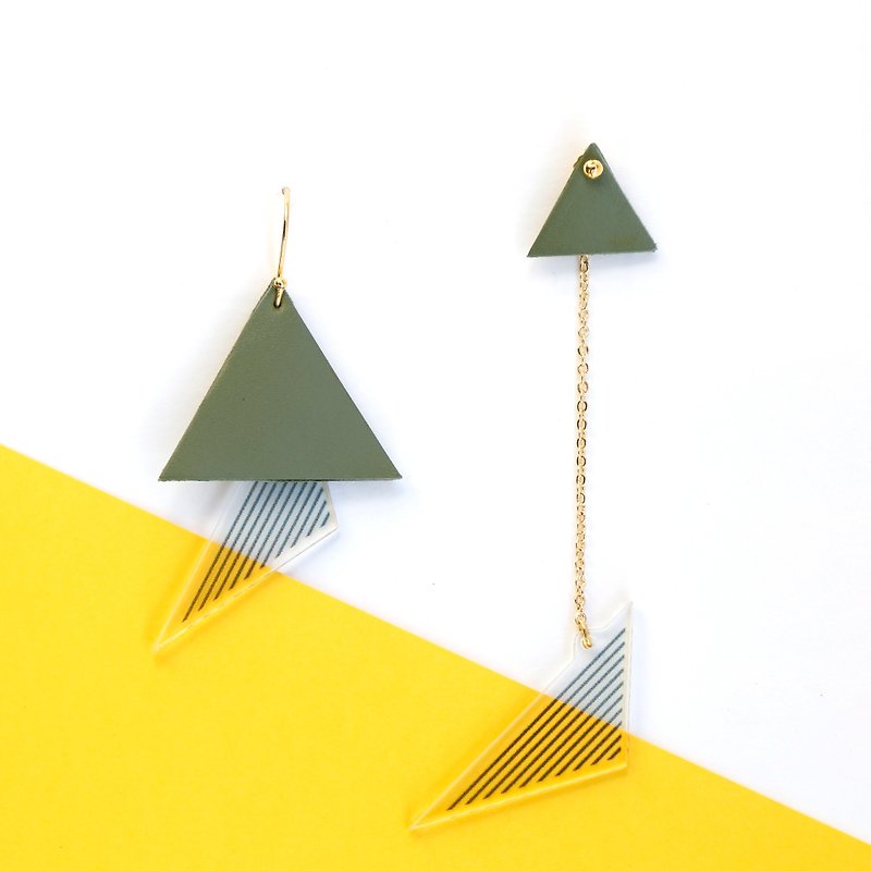 handmade original design green triangle 925 pure silver gold plated earring - Earrings & Clip-ons - Genuine Leather Green