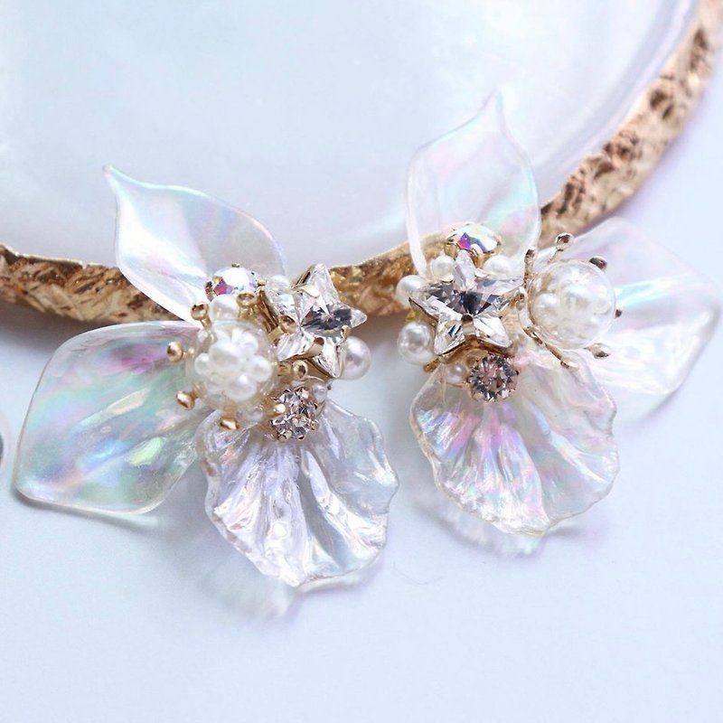 petal bijou clear x star - Earrings & Clip-ons - Glass Transparent