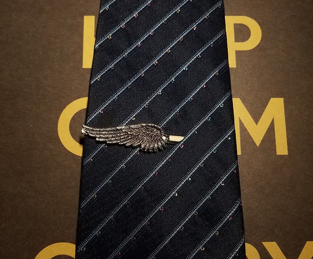 銀色の翼のネクタイは古風のネクタイの部品 ショップ Cutelittletie ネクタイ タイピン Pinkoi