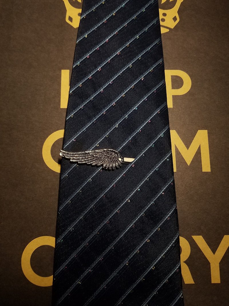 銀色の翼のネクタイは古風のネクタイの部品 - ネクタイ・タイピン - 金属 シルバー