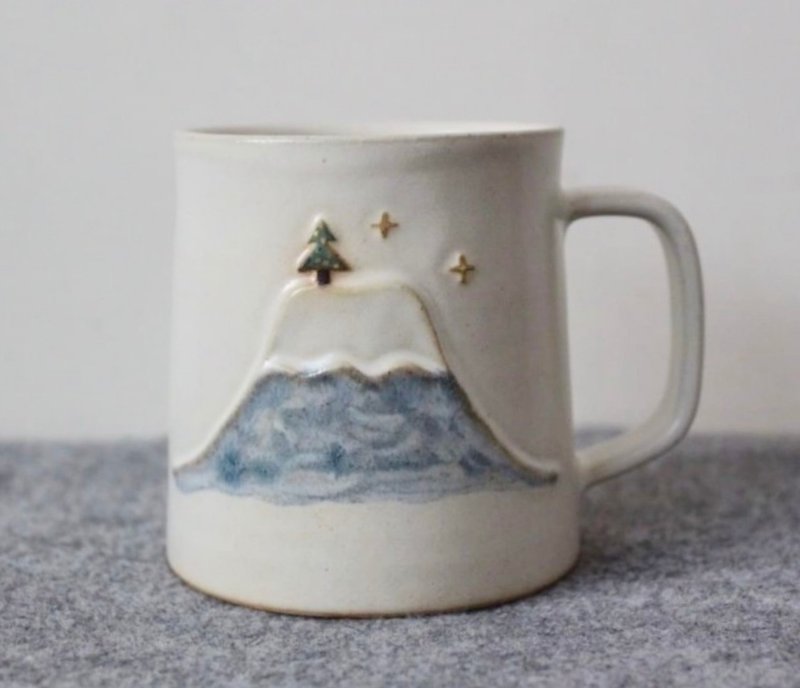 Star version Mt. Fuji coffee cup - Mugs - Pottery 