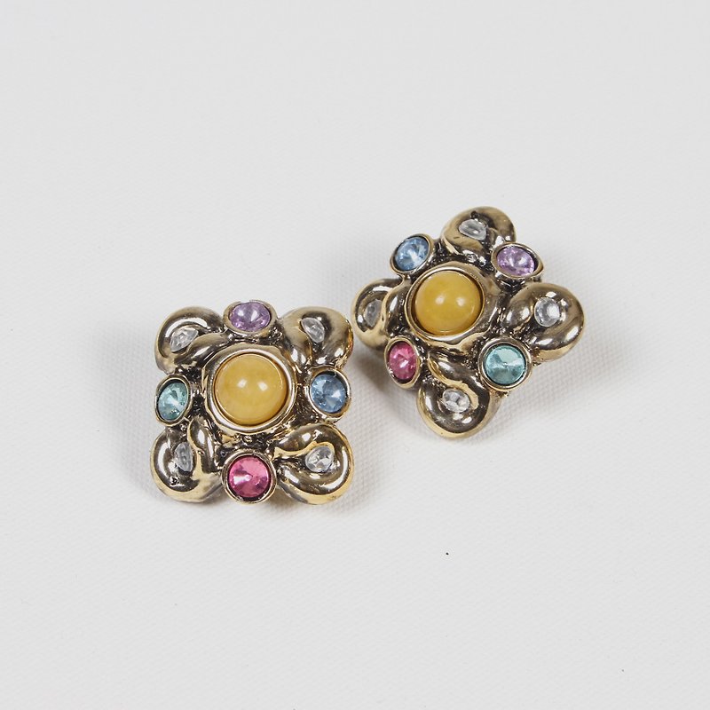 [Egg plant vintage] color beads password ear clip antique earrings - ต่างหู - ไฟเบอร์อื่นๆ 