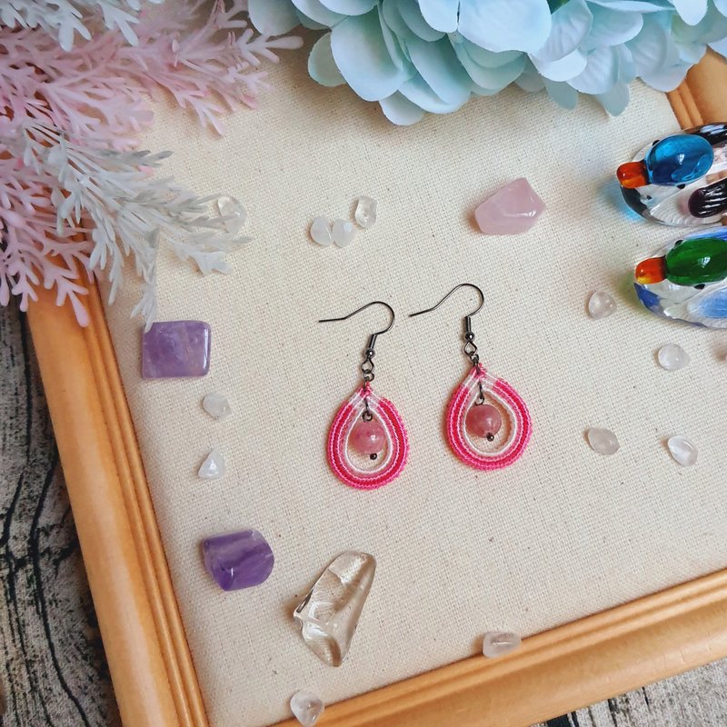 E053-Hand-woven earrings gradient drop + natural stone - ต่างหู - ไนลอน สึชมพู