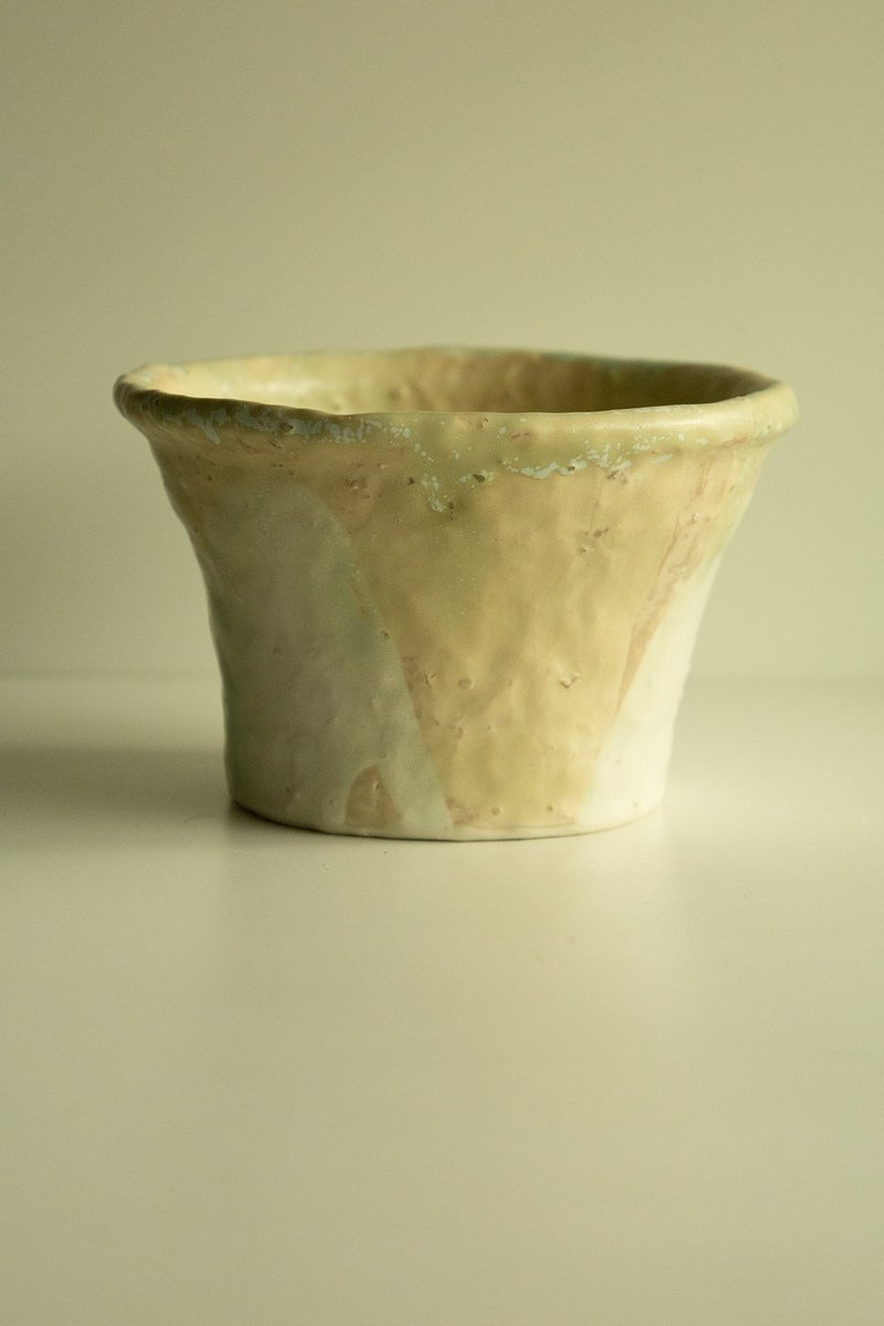 soft plant pot pottery hand pot - Pottery & Ceramics - Pottery Multicolor