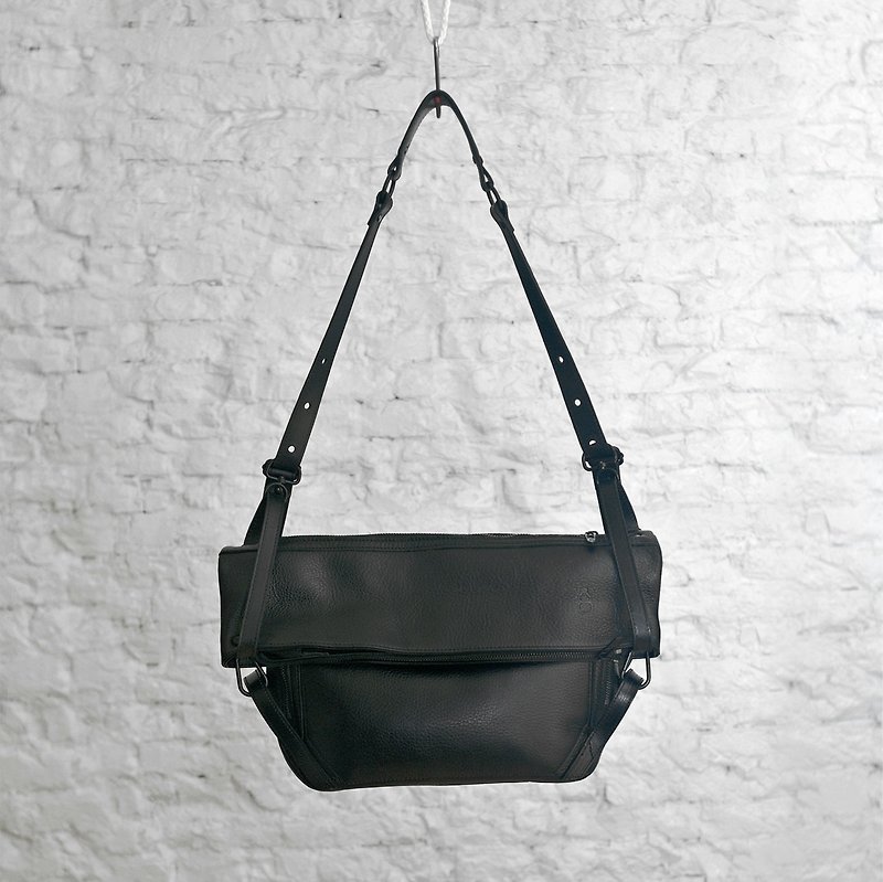 Light Heavy Slow Rush | Black - Messenger Bags & Sling Bags - Genuine Leather Black