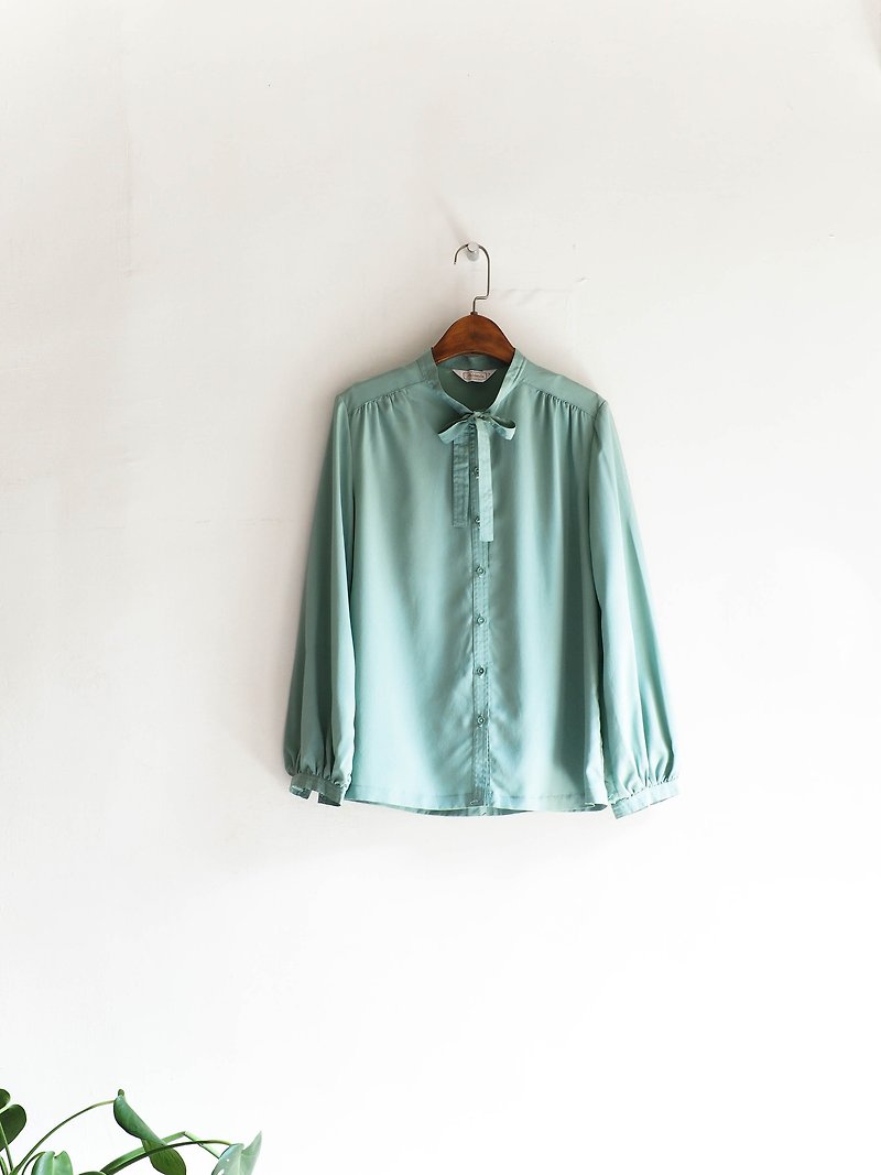 River Water Hill - Hyogo Lake Water Green Simple Ribbon Handbag Antique Silk Shirt Tops shirt oversize vintage - เสื้อเชิ้ตผู้หญิง - ผ้าไหม สีเขียว