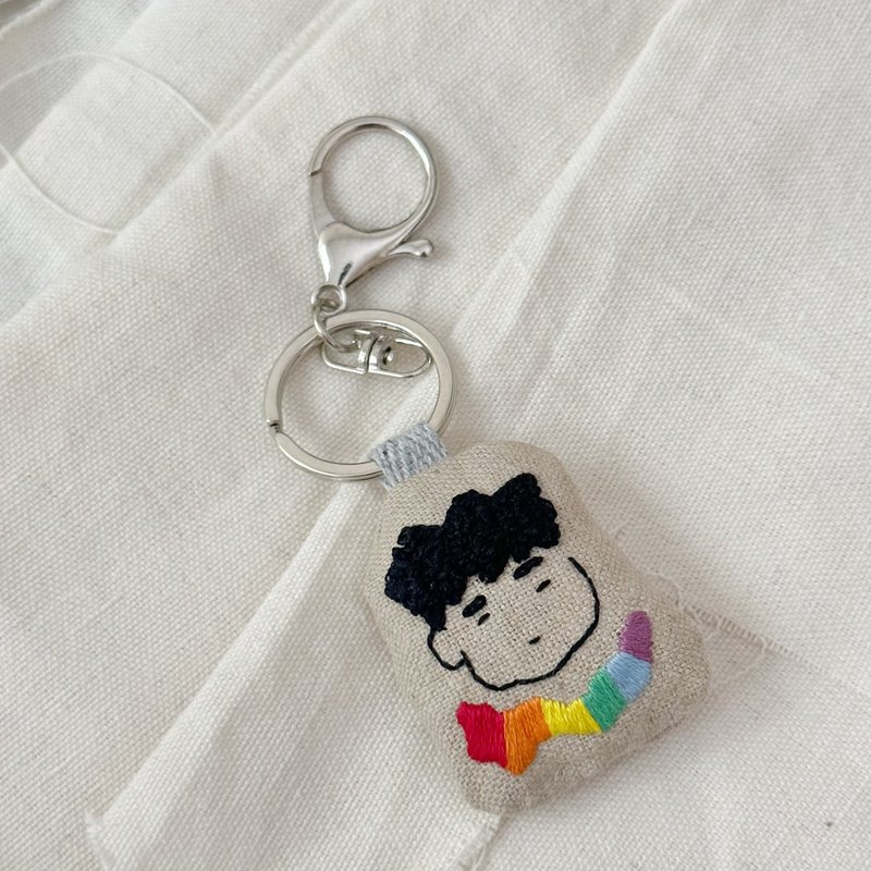 客製 l 彩虹刺繡吊飾 線條人物刺繡 手工刺繡 手作禮物 客製 平權 - 吊飾/掛飾 - 棉．麻 多色