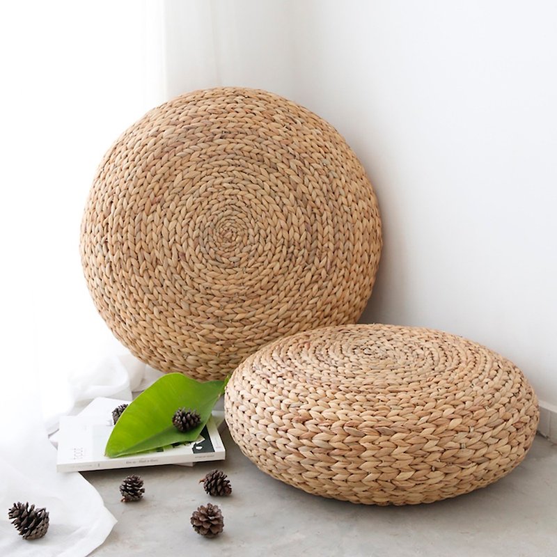 Round woven cushion - Other Furniture - Other Materials 