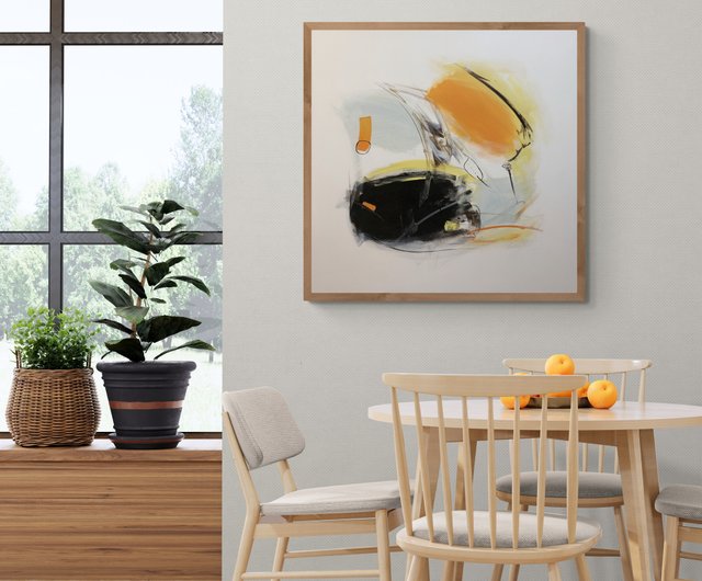 油彩白いキャンバスのある部屋