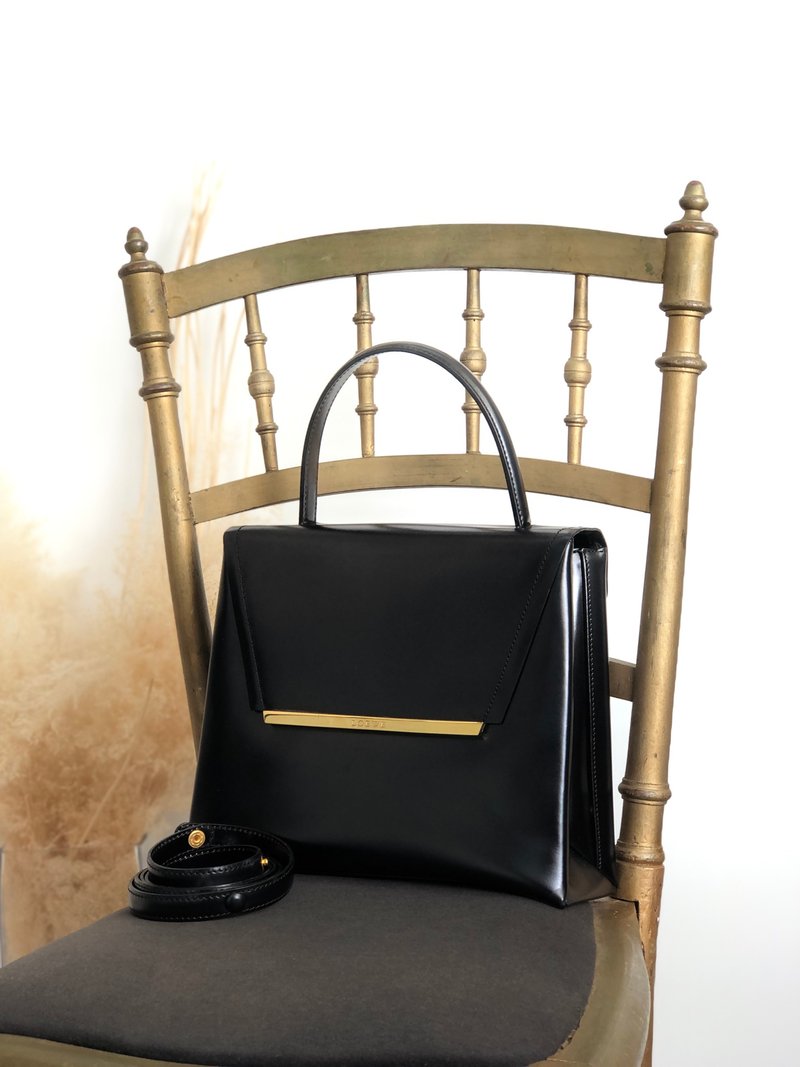 【 日本直送 名牌中古包 】LOEWE 羅威 側背包 黑色 Logo 皮革 2WAY vintage 古董 588t4s - 側背包/斜孭袋 - 真皮 黑色