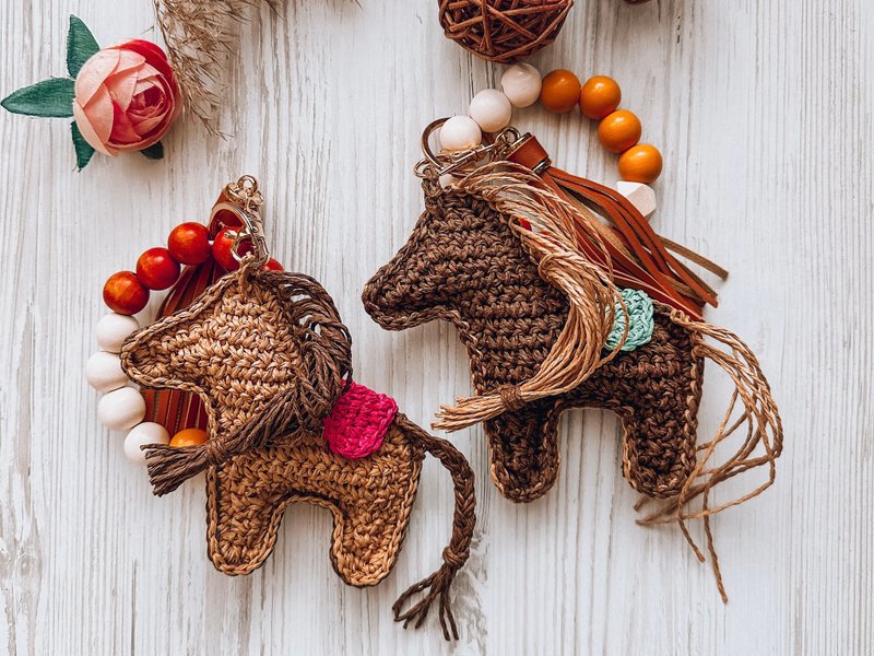 Crochet pattern horse pendant PDF digital instant download and video tutorial - 手工藝教學/工具書 - 其他材質 