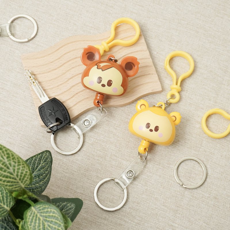 MOLOKA | Elastic lock ring pendant telescopic keychain doll shape key ring random blind box - ที่ห้อยกุญแจ - พลาสติก หลากหลายสี