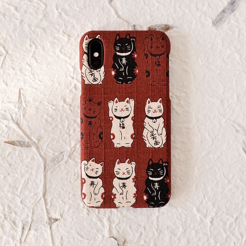 Lucky cat velvet fabric handmade fabric iPhone case can be customized - เคส/ซองมือถือ - ผ้าฝ้าย/ผ้าลินิน สีแดง