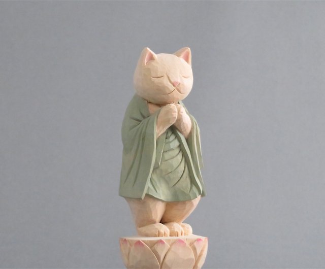 木彫りの立った合掌猫 袈裟を着た猫仏さま 仏像ねこ - ショップ 仏屋