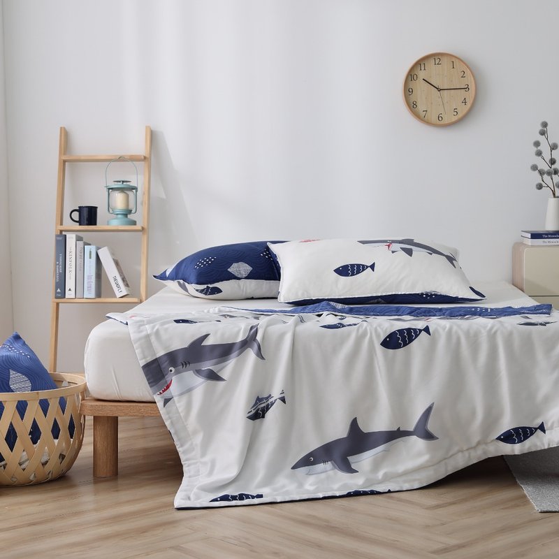 Children's cool quilt shark children's bedding lunch nap quilt baby quilt tencel - Bedding - Other Materials Blue