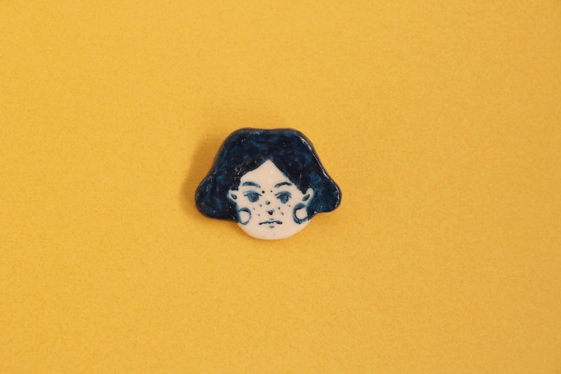 Hsin Hsiu Yao stinky girl pin - Brooches - Clay Multicolor